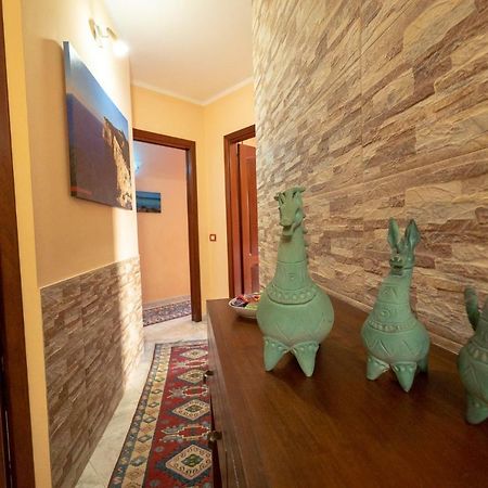 La Rosa - Elegant Rooms Sassari Buitenkant foto