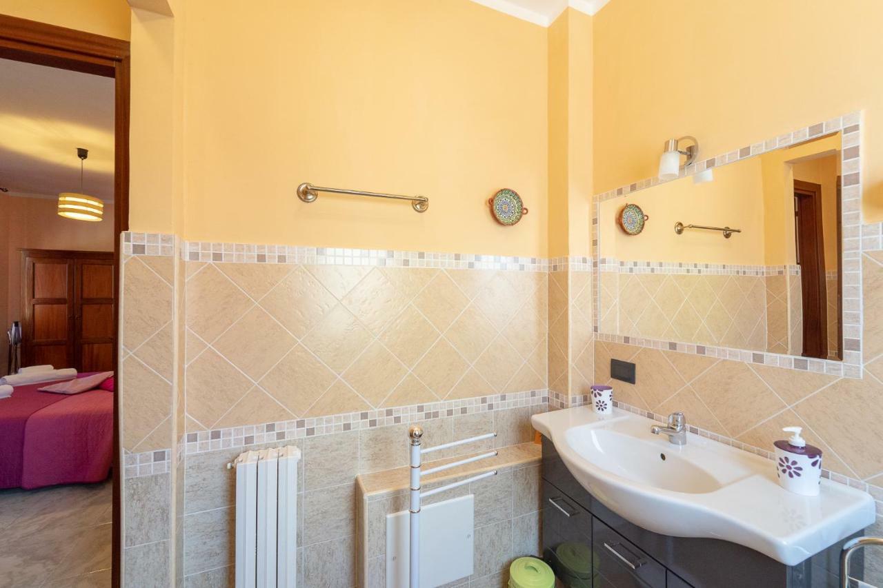 La Rosa - Elegant Rooms Sassari Buitenkant foto