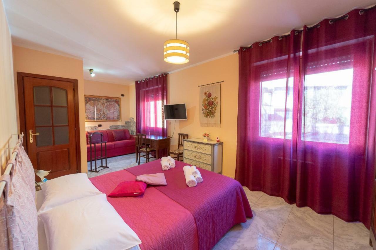 La Rosa - Elegant Rooms Sassari Buitenkant foto